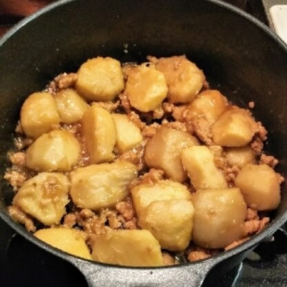 挽き肉の旨味と里芋のねっとり感と片栗粉のとろみがベストマッチ♪ 
味もよく染み込んでてとても美味しかったです！ 
素敵なレシピありがとうございますm(__)m